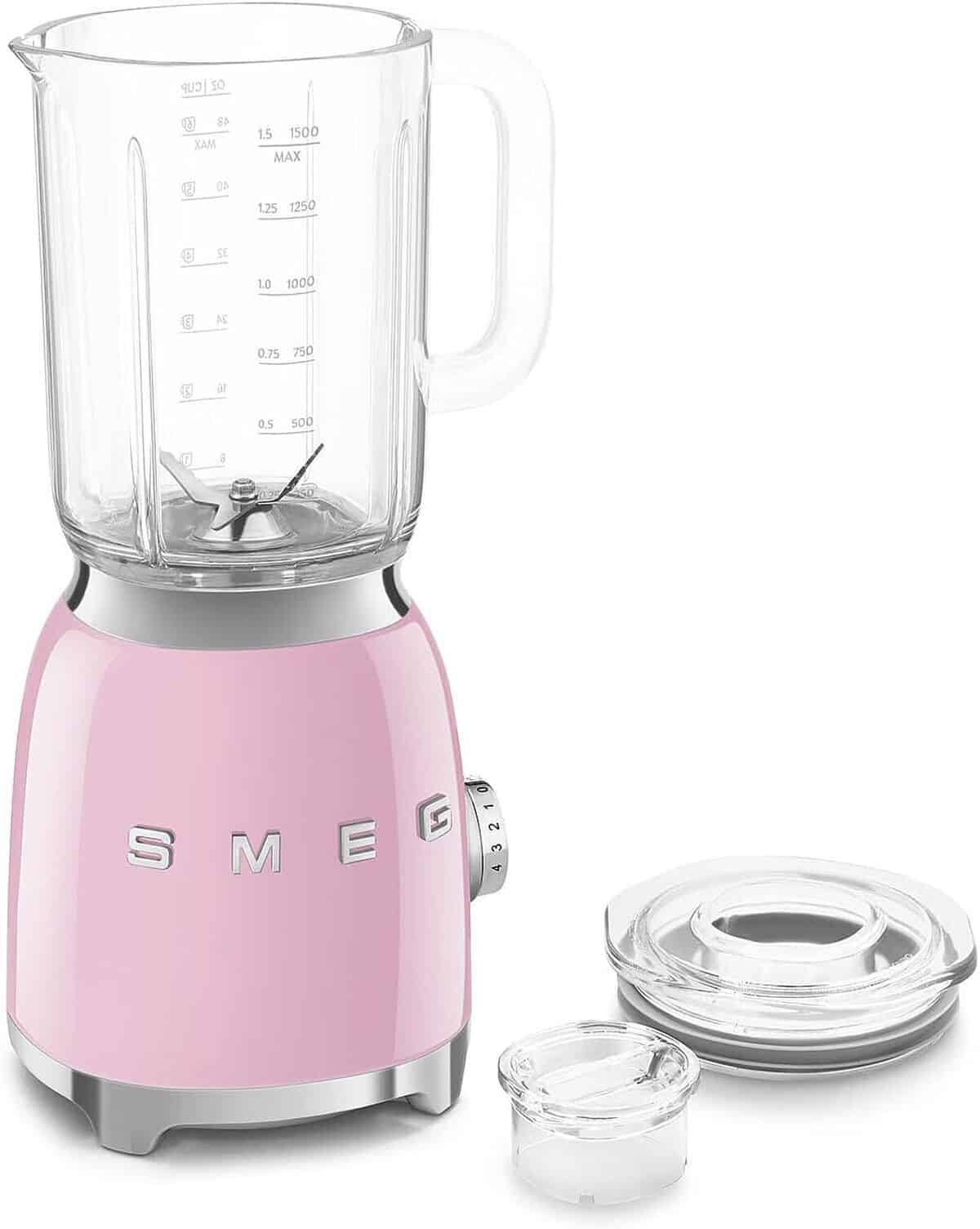 Test du blender Smeg BLF03CREU : 800W de performance en cuisine