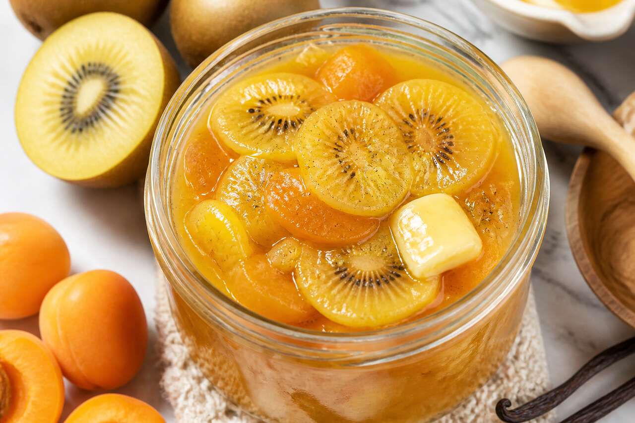 Confiture de kiwis jaunes et abricots maison : recette savoureuse