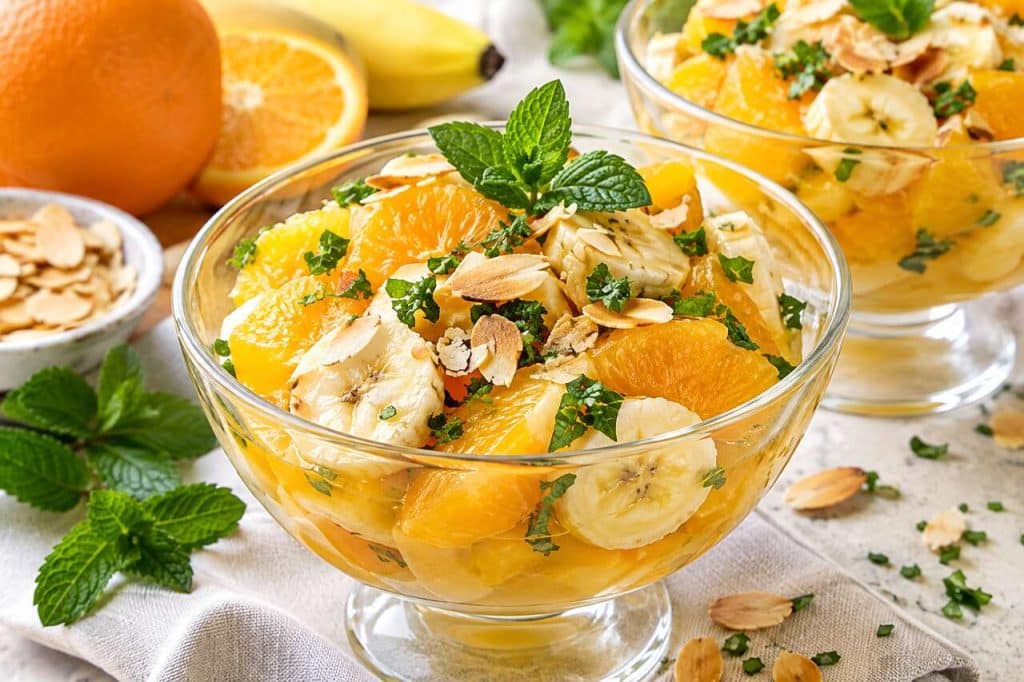 Salade d'oranges et bananes : recette fraîche et gourmande
